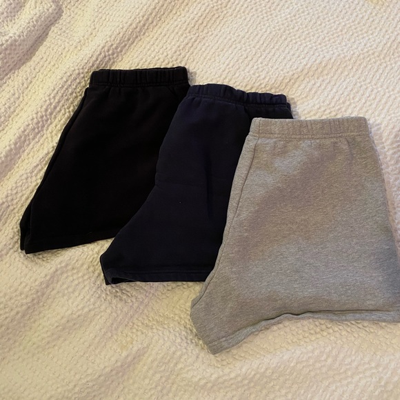 TNA | cozy fleece perfect high rise 3” sweatshorts - Picture 5 of 5